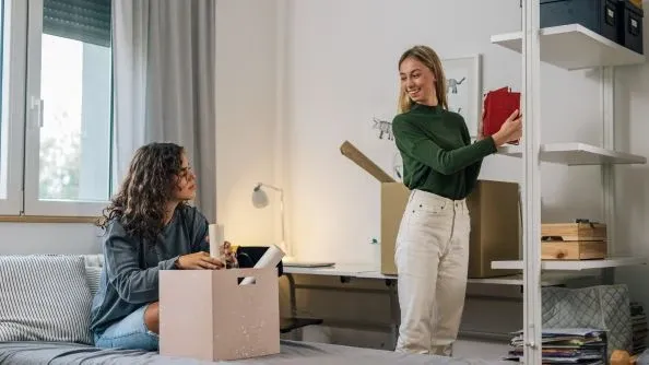 Talk to your roommate to coordinate responsibilities during your move-out.