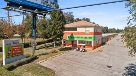 Electronic gate access at storage facility