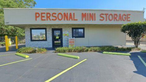 Self-storage facility office in Apopka, FL