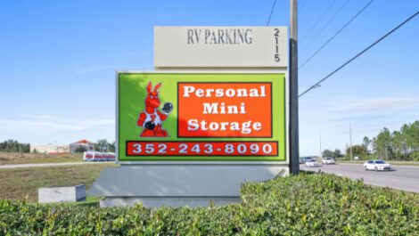 Personal Mini Storage street signage in Clermont, FL