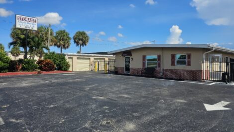 Ample Storage drive up storage units and NASA Business Center